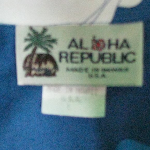 Vintage Gambling Themed Hawaiian Shirt - Picture 7 of 7